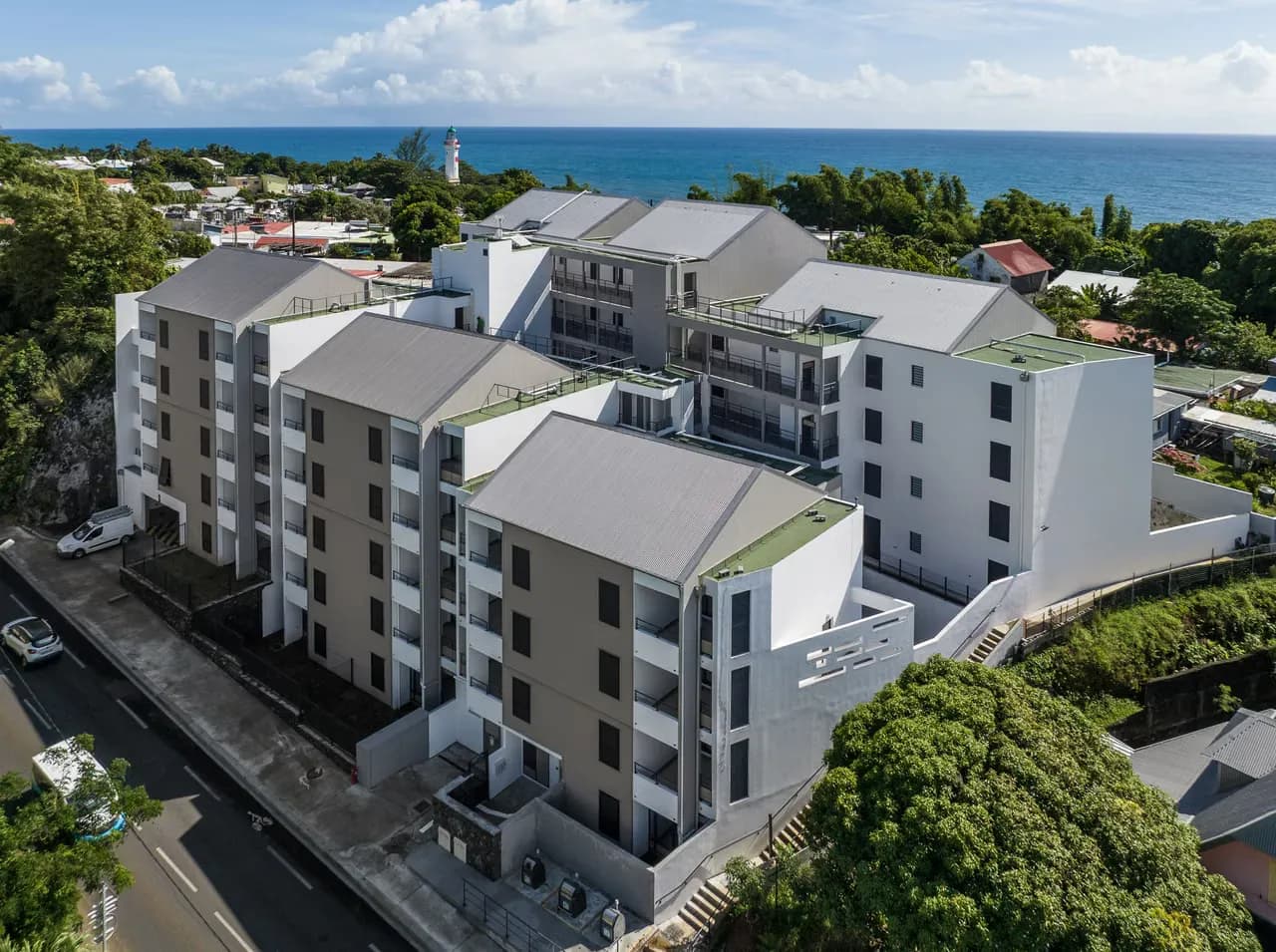 Réhabilitation de 66 logements, Place de l'Église, Sainte-Suzanne
